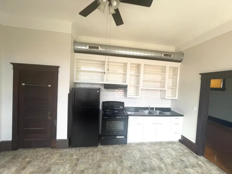 722 Francis St #302 — Photo 14