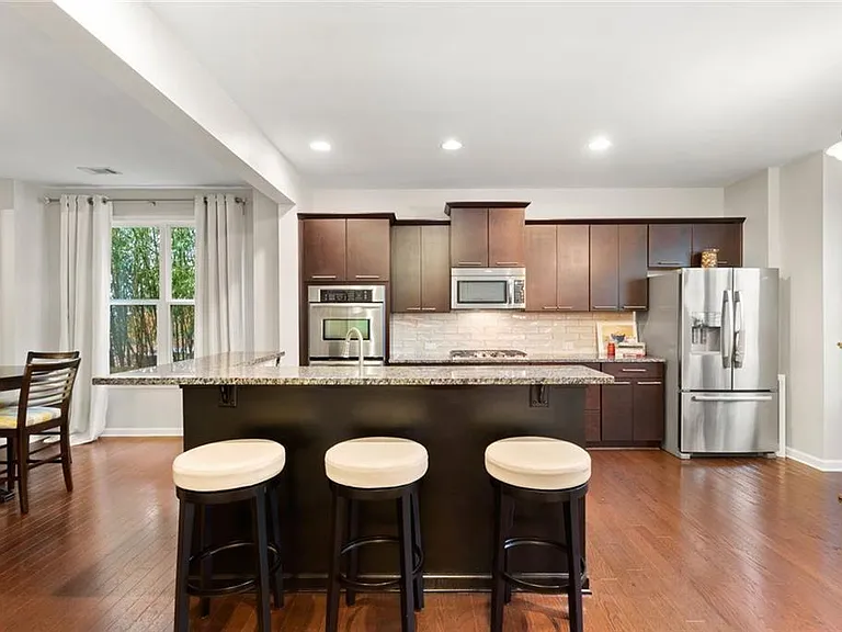 4324 Laurel Creek Ct SE — Photo 4
