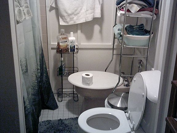 4th image of 237 Pohl Rd #3