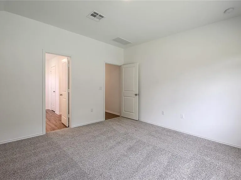 10724 Steinbeck Dr — Photo 13