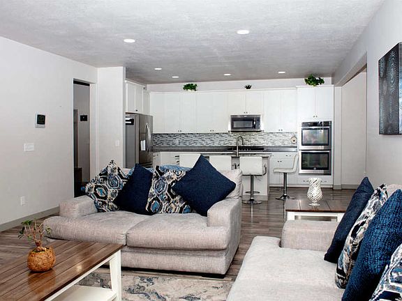 5th image of 2676 W Constance Way