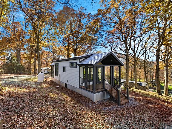 4th image of 527 Saunders Rd Lot 17