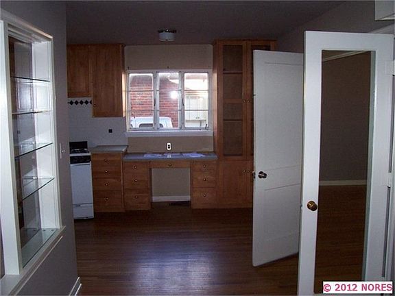 4th image of 1612 S Florence Pl