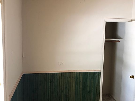 1st Floor Bedroom/Study