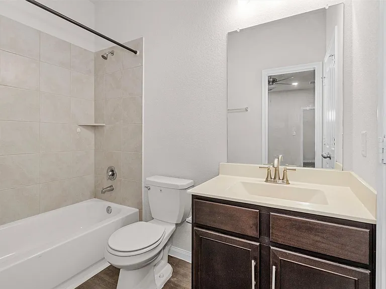 17423 Desmond St — Photo 13