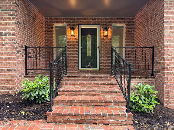 2nd image of 129 Lisa Ln