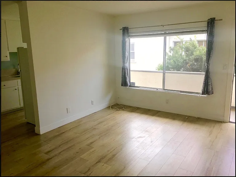 414 California Ave #2 — Photo 6