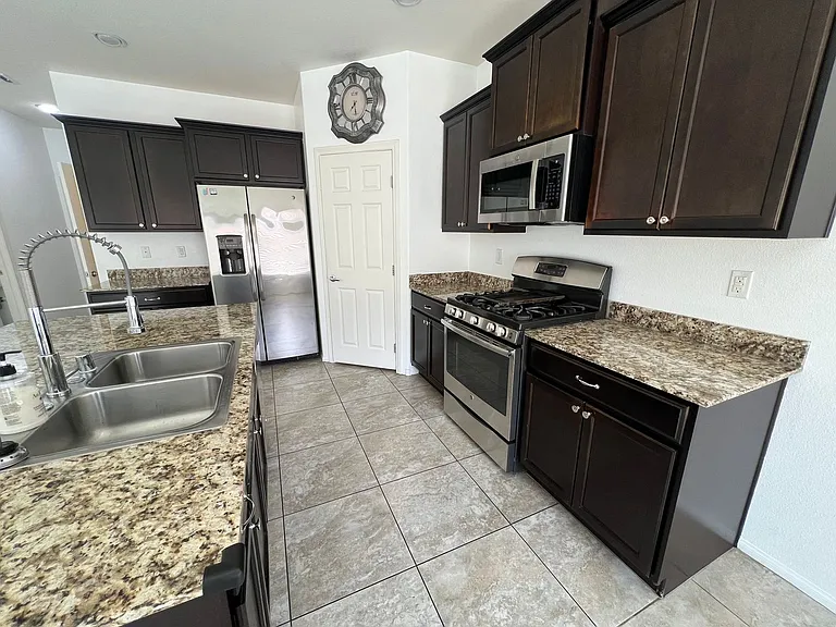 5693 Point Loma Ct — Photo 7