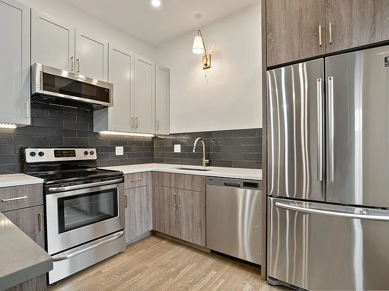512 Massachusetts Ave #3 — Photo 4