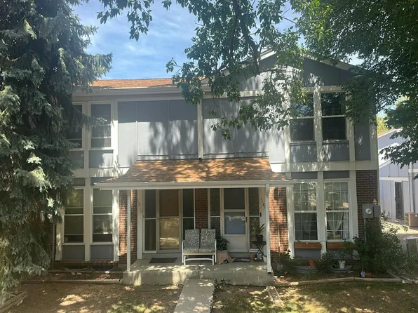 11812 E Canal Dr, Aurora, CO 80011