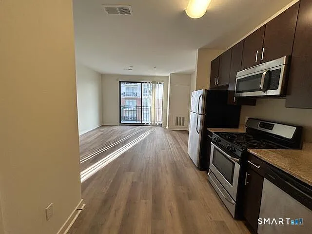 110A Towne St #403 — Photo 13