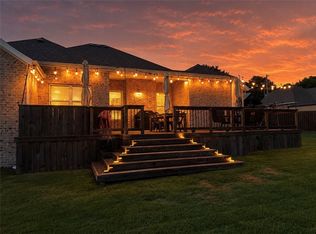 313 W Bush St, Prairie Grove, AR 72753