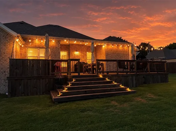 313 W Bush St, Prairie Grove, AR 72753