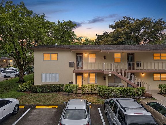 3rd image of 7680 NW 1st Street #201