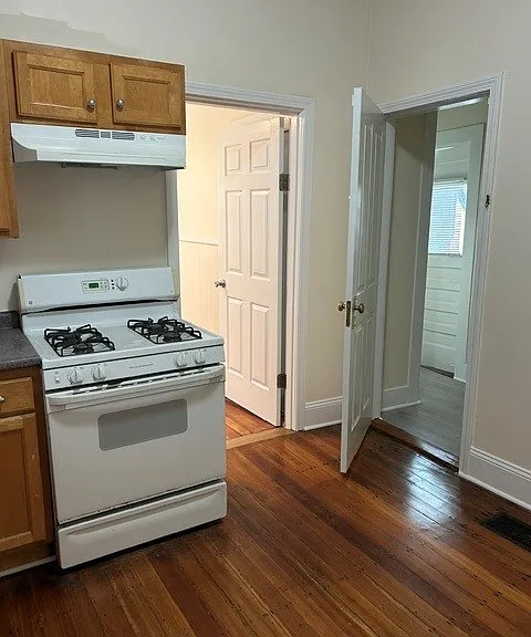 167 Ferry St #1 — Photo 5