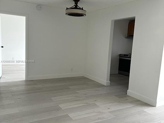 5th image of 17021 N Bay Rd APT 726