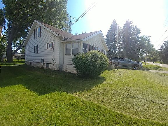 3rd image of 1498 E Schumacher St