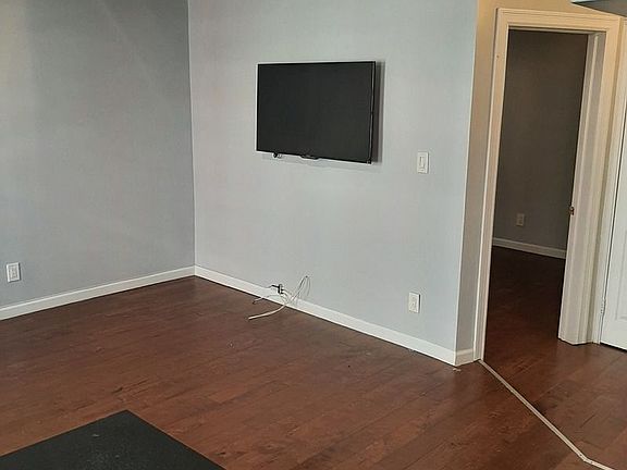 3rd image of 2166 Fredrick Douglass Blvd #3C