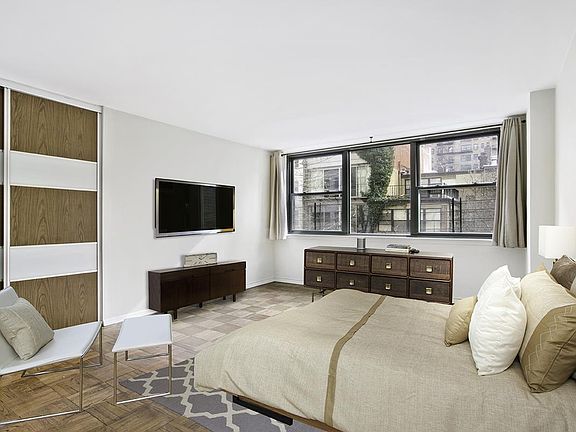 4th image of 420 E 51st St APT 3D
