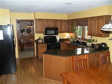 3rd image of 2691 Chadwick Ct