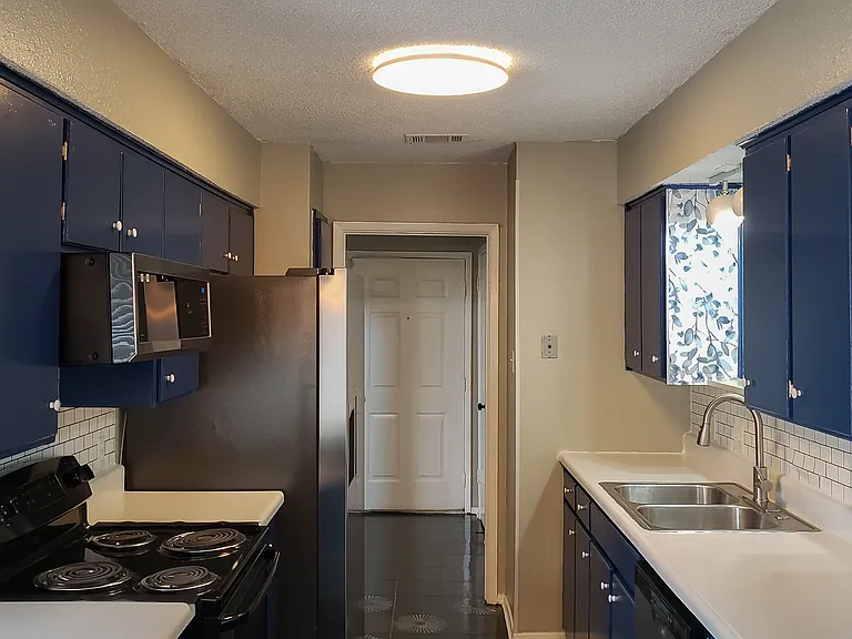 7663 Blue Carriage Ct — Photo 7
