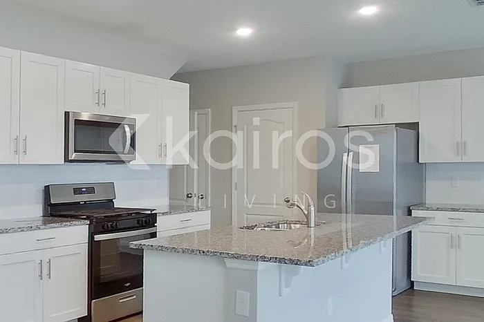 31978 Katelin Cir — Photo 5