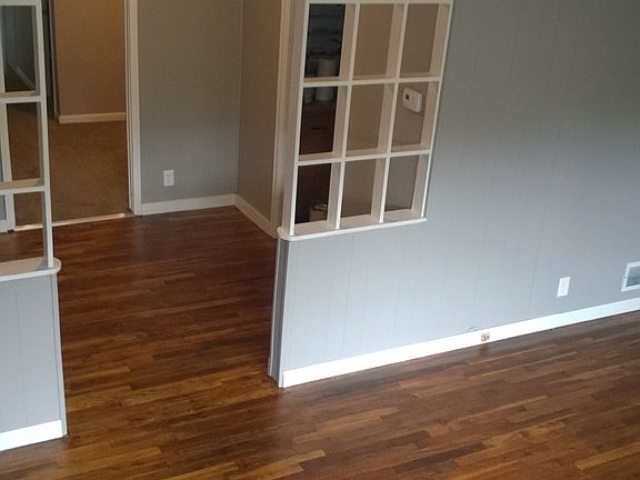 5th image of 1302 Corby Blvd