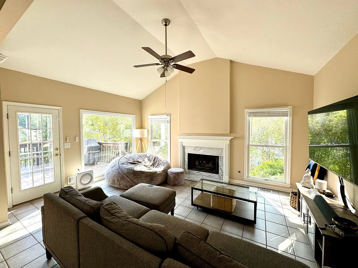 Building Photo - 4522 Springvale Cir
