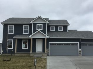 618 Lincoln St NE, Bondurant, IA 50035