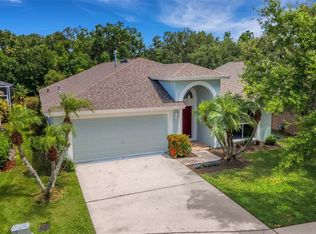 27542 Sky Lake Cir, Zephyrhills, FL 33544