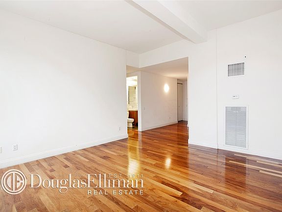 2nd image of 88 Greenwich St APT 3402