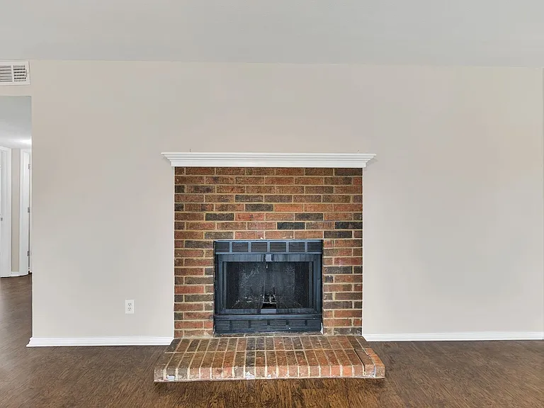 5033 Winder Ct — Photo 10