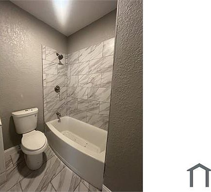4th image of 2515 E 20th St #1