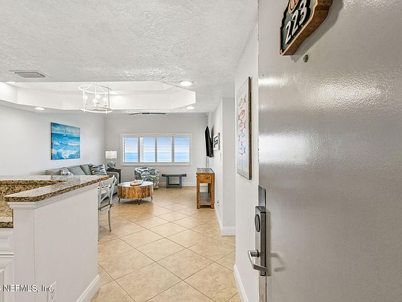 4th image of 223 SANDCASTLES Court