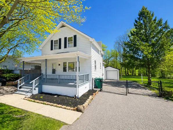 1911 Hebron Ave, Zion, IL 60099