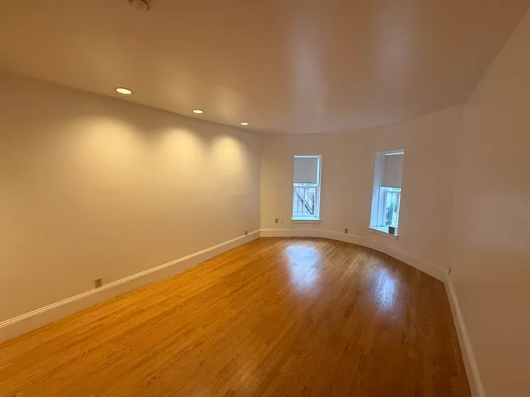 523 Columbus Ave #2 — Photo 1