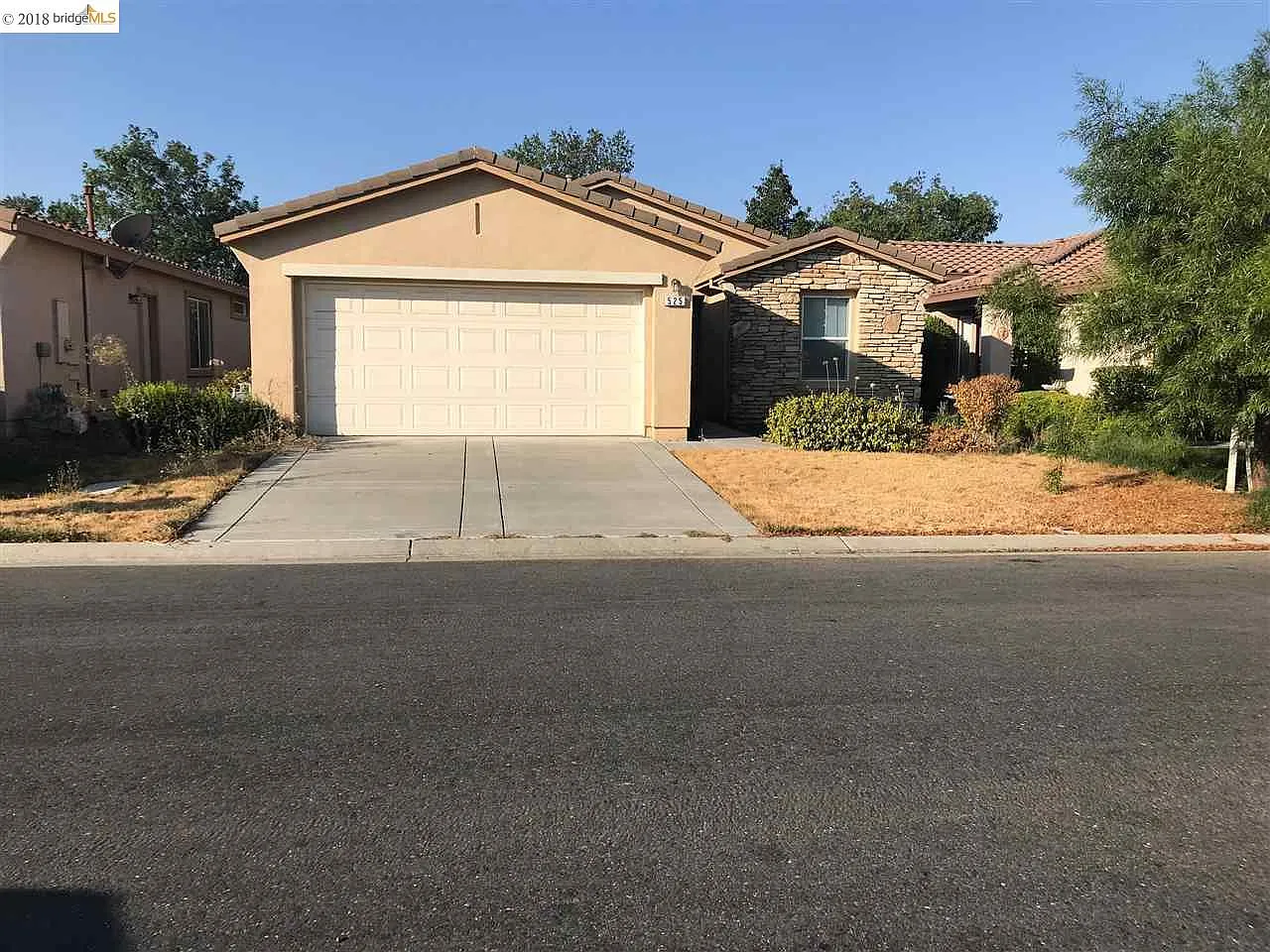 525 Birch Ridge Dr photo 1
