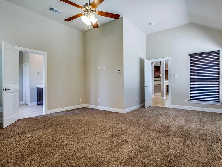 909 Sunnyvale Dr — Photo 14