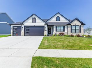 175 Far Meadow Dr, Lake Saint Louis, MO 63367