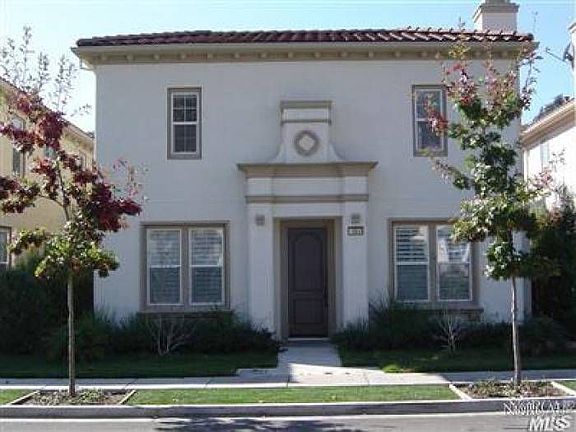 2nd image of 951 Madrone Ave