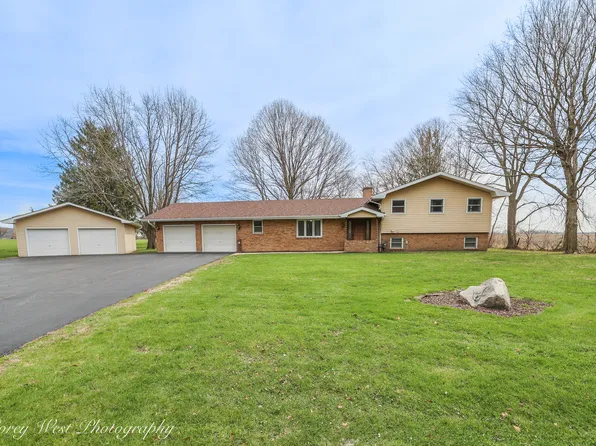 1S069 Green Rd, Elburn, IL 60119