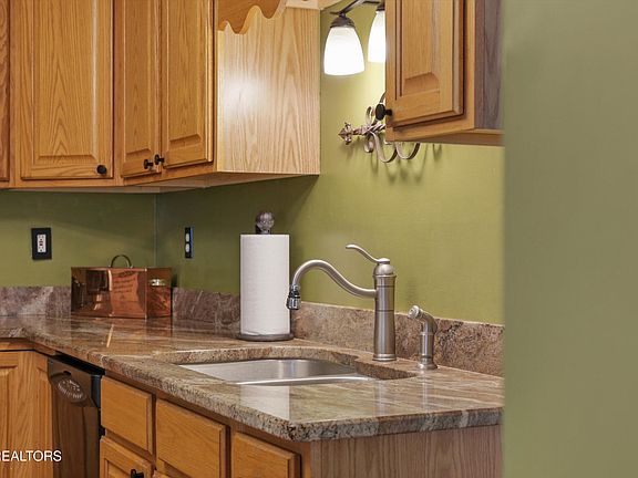 4th image of 9540 Trails End Rd