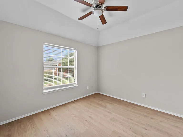 2421 Kittyhawk Dr — Photo 20