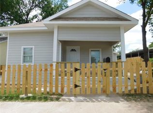 1028 E Tucker St, Fort Worth, TX 76104