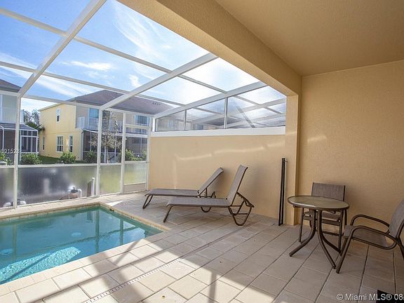 4th image of 1655 Retreat Cir #1655