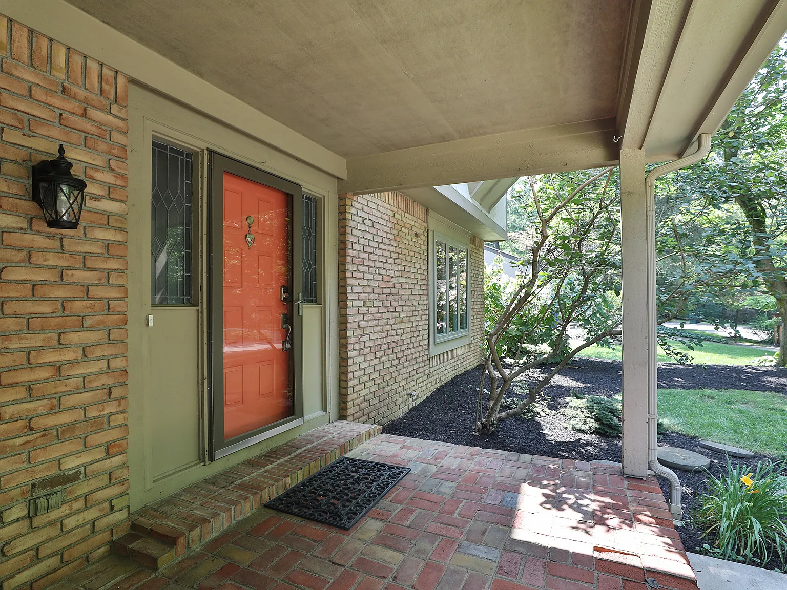 4 bed, 2.5 bath, 3000 sqft, $4,250 — Photo 4
