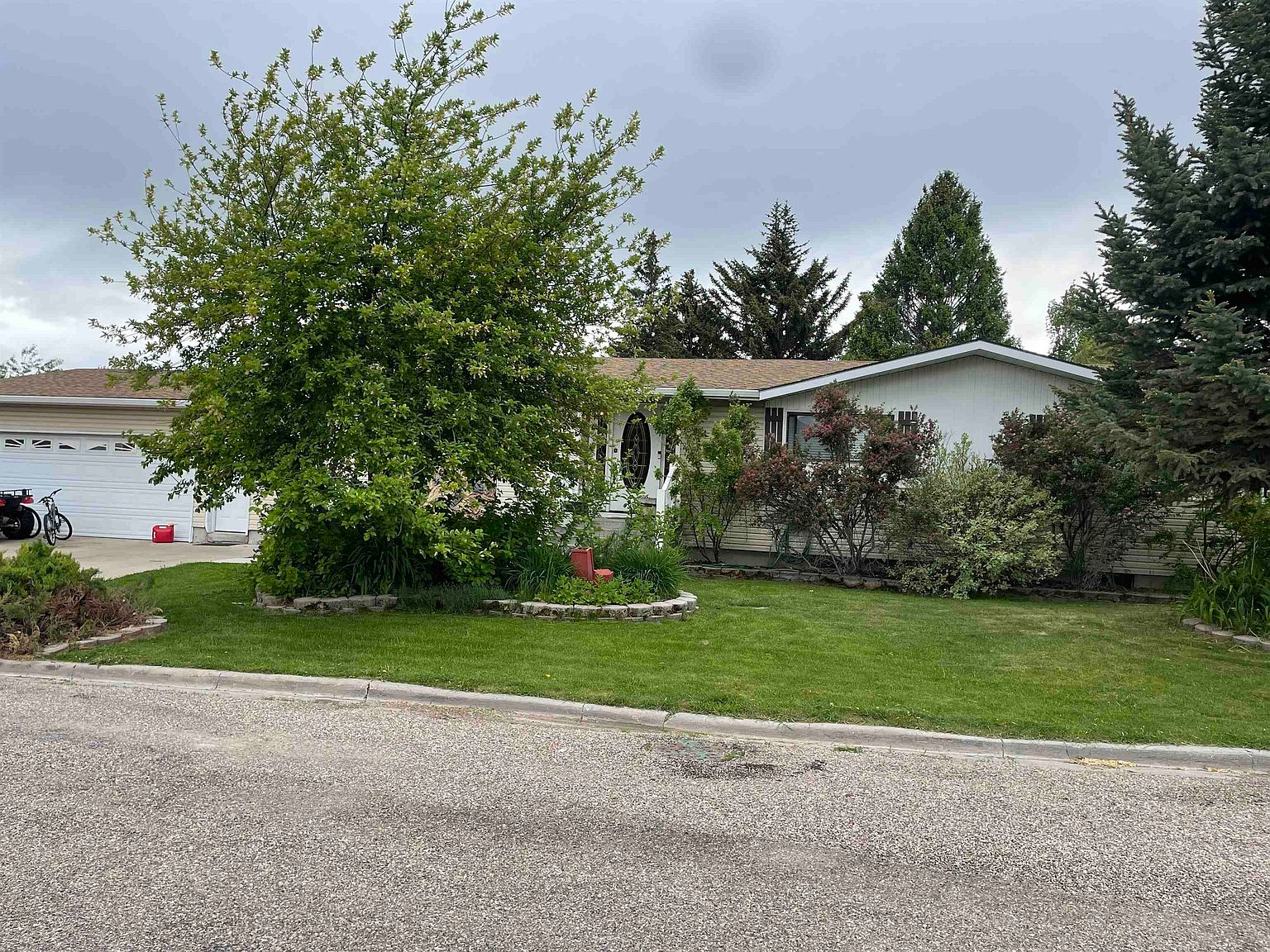 360 Ashland Dr, Soda Springs, ID 83276 Zillow