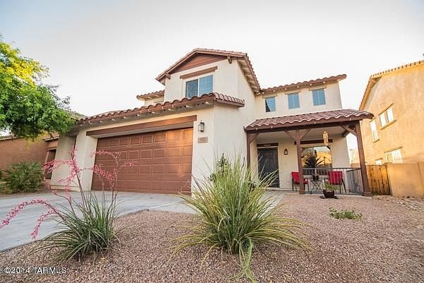 1st image of 552 W Camino Curvitas
