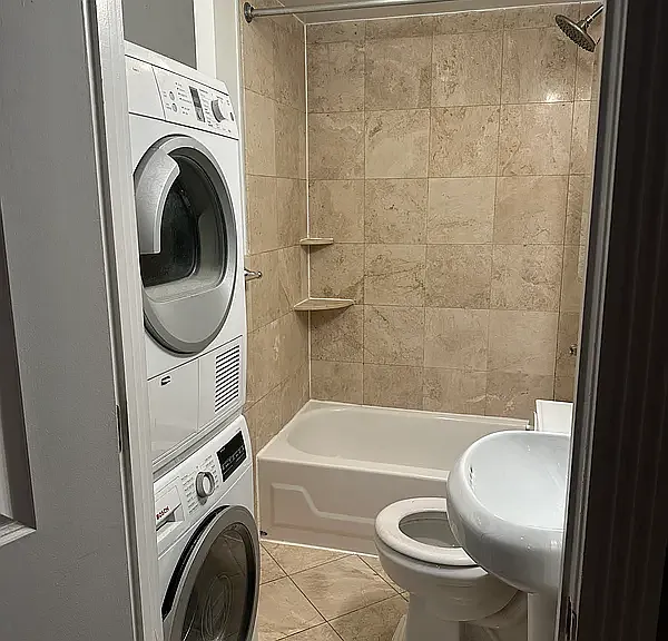 273 W 10th St #1-F — Photo 4