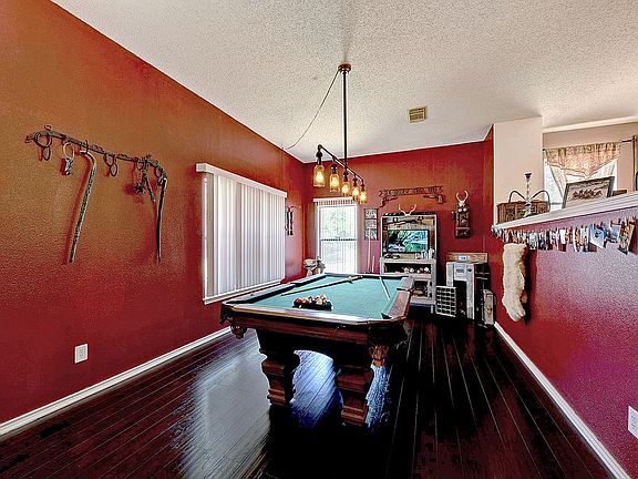 2nd image of 8503 Cottage Park